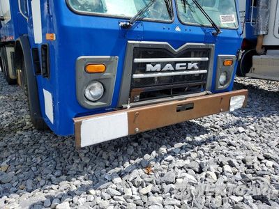Zdjęcie 10 z 11 samochodu: 2012 MACK LEU600 REFUSE TRUCK VIN:1M2AU02C3CM006075 - miniatura
