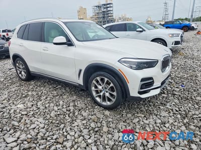 Czwarte zdjęcie samochodu z boku: 2022 BMW X5 SDRIVE 40I VIN:5UXCR4C04N9J24232 - miniatura