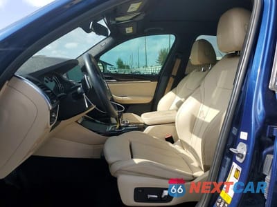 Zdjęcie 7 z 13 samochodu: 2018 BMW X3 XDRIVE30I VIN:5UXTR9C5XJLD61865 - miniatura