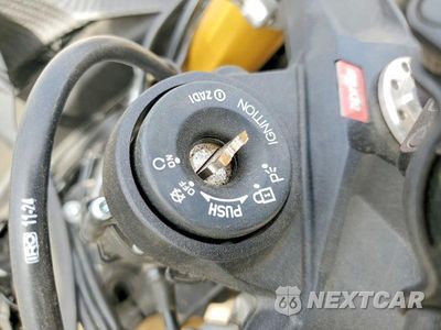 Zdjęcie 8 z 9 samochodu: 2025 APRILIA RSV4 1100 VIN:ZD4KYUA07SS001181 - miniatura