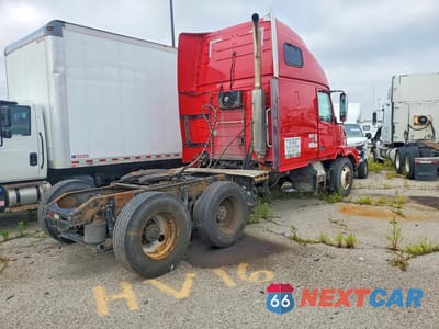 Trzecie zdjęcie samochodu z tyłu: 2006 VOLVO VNL SEMI TRUCK VIN:4V4NC9GHX6N397570 - miniatura