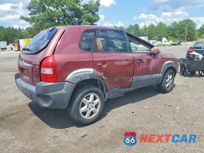 Trzecie zdjęcie samochodu z tyłu: 2005 HYUNDAI TUCSON GLS VIN:KM8JN12D35U110791 - miniatura