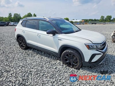 Czwarte zdjęcie samochodu z boku: 2023 VOLKSWAGEN TAOS SE VIN:3VVEX7B28PM369819 - miniatura