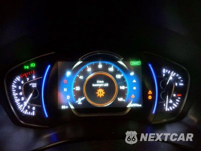 Zdjęcie 9 z 13 samochodu: 2019 HYUNDAI SANTA FE LIMITED 2.0T VIN:5NMS53AAXKH095026 - miniatura