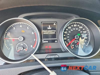 Zdjęcie 9 z 12 samochodu: 2017 VOLKSWAGEN GOLF SPORTWAGEN S VIN:3VWC17AU4HM507333 - miniatura