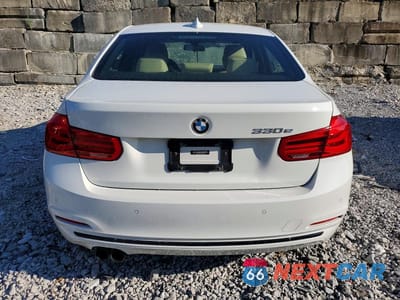 Zdjęcie 6 z 12 samochodu: 2017 BMW 330E VIN:WBA8E1C31HA156986 - miniatura