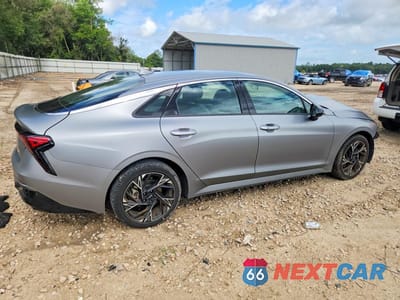 Trzecie zdjęcie samochodu z tyłu: 2025 KIA K5 GT LINE VIN:KNAG64J70S5306781 - miniatura