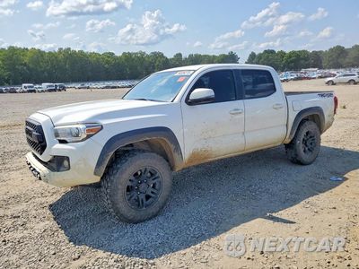 2017 TOYOTA TACOMA SR V6 5TFCZ5AN5HX065181 - główne zdjęcie licytacji z USA - miniatura