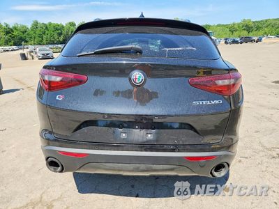 Zdjęcie 6 z 14 samochodu: 2022 ALFA ROMEO STELVIO VIN:ZASPAKANXN7D24726 - miniatura
