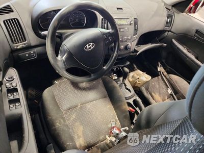 Zdjęcie 8 z 12 samochodu: 2012 HYUNDAI ELANTRA GL VIN:KMHDB8AE2CY141231 - miniatura