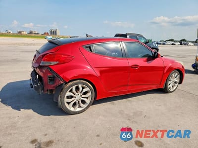 Trzecie zdjęcie samochodu z tyłu: 2015 HYUNDAI VELOSTER BASE VIN:KMHTC6AD8FU225546 - miniatura