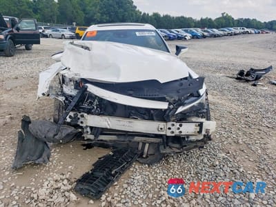 Piąte zdjęcie samochodu w środku: 2022 LEXUS IS 300 VIN:JTHC81F22N5048788 - miniatura