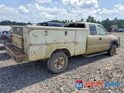 Trzecie zdjęcie samochodu z tyłu: 2005 GMC SIERRA K2500 HEAVY DUTY VIN:1GTHK29U95E217880 - miniatura