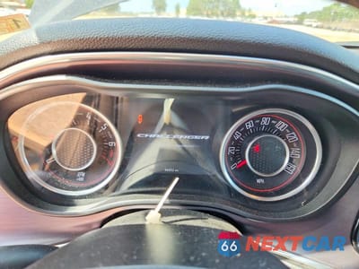 Zdjęcie 9 z 13 samochodu: 2016 DODGE CHALLENGER SXT VIN:2C3CDZAG4GH145425 - miniatura