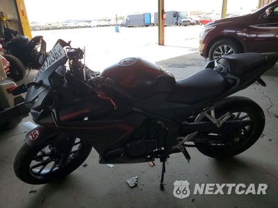 Trzecie zdjęcie samochodu z tyłu: 2021 HONDA CBR500 RA VIN:MLHPC6254M5200287 - miniatura