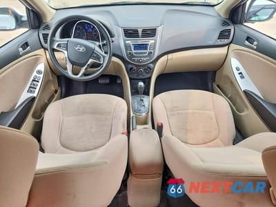 Zdjęcie 8 z 12 samochodu: 2017 HYUNDAI ACCENT SE VIN:KMHCT4AE1HU345799 - miniatura