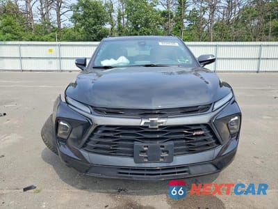 Piąte zdjęcie samochodu w środku: 2024 CHEVROLET BLAZER RS VIN:3GNKBKRS8RS221653 - miniatura