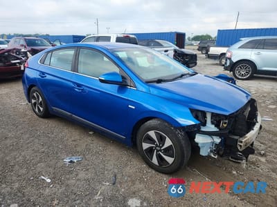 Czwarte zdjęcie samochodu z boku: 2017 HYUNDAI IONIQ SEL VIN:KMHC75LC8HU055971 - miniatura