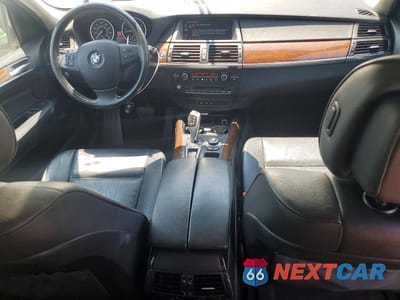 Zdjęcie 8 z 13 samochodu: 2010 BMW X5 XDRIVE35D VIN:5UXFF0C59ALT85251 - miniatura