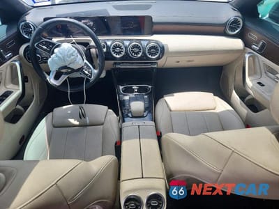 Zdjęcie 8 z 12 samochodu: 2023 MERCEDES-BENZ CLA 250 VIN:W1K5J4GB5PN358800 - miniatura