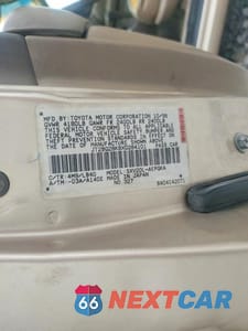 Zdjęcie 12 z 12 samochodu: 1999 TOYOTA CAMRY XLE VIN:JT2BG28K8X0284101 - miniatura