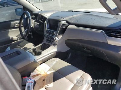 Zdjęcie 8 z 13 samochodu: 2015 CHEVROLET SUBURBAN C1500 LT VIN:1GNSCJKC1FR639836 - miniatura