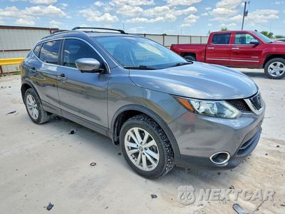 Czwarte zdjęcie samochodu z boku: 2019 NISSAN ROGUE SPORT SV VIN:JN1BJ1CR6KW341072 - miniatura