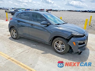 Czwarte zdjęcie samochodu z boku: 2020 HYUNDAI KONA SE VIN:KM8K12AA9LU523972 - miniatura