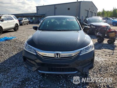 Piąte zdjęcie samochodu w środku: 2017 HONDA ACCORD LX VIN:1HGCR2F33HA001781 - miniatura