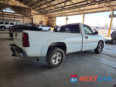 Trzecie zdjęcie samochodu z tyłu: 2004 CHEVROLET SILVERADO C1500 VIN:1GCEC14X54Z352521 - miniatura