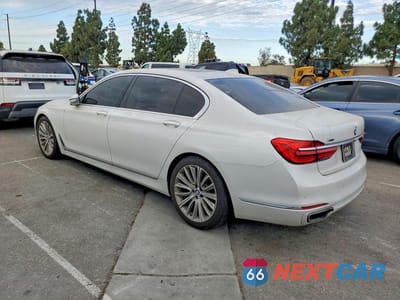 Drugie zdjęcie samochodu z przodu: 2016 BMW 750 XI VIN:WBA7F2C53GG415098 - miniatura