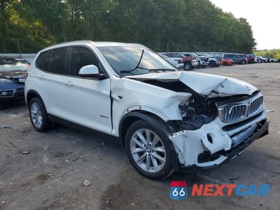 Czwarte zdjęcie samochodu z boku: 2017 BMW X3 SDRIVE28I VIN:5UXWZ7C3XH0V93620 - miniatura