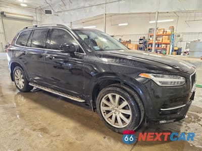 Czwarte zdjęcie samochodu z boku: 2016 VOLVO XC90 T6 VIN:YV4A22PKXG1066509 - miniatura