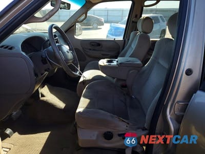 Zdjęcie 7 z 12 samochodu: 2002 FORD F150 SUPERCREW VIN:1FTRW07652KA66440 - miniatura