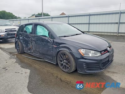 Czwarte zdjęcie samochodu z boku: 2017 VOLKSWAGEN GTI S VIN:3VW5T7AU4HM002704 - miniatura