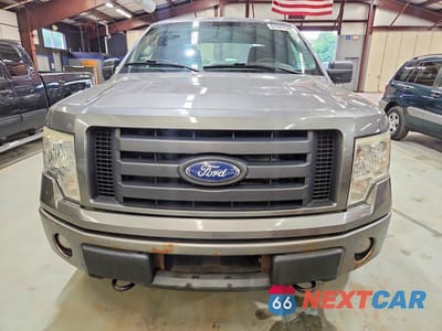 Piąte zdjęcie samochodu w środku: 2010 FORD F150 SUPER CAB VIN:1FTEX1EW6AFD52647 - miniatura