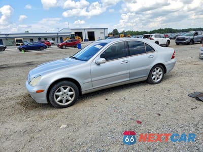 2001 MERCEDES-BENZ C 240 WDBRF61J71F077123 - główne zdjęcie licytacji z USA - miniatura
