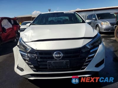 Piąte zdjęcie samochodu w środku: 2025 NISSAN VERSA SV VIN:3N1CN8EV8SL840344 - miniatura