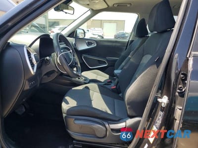 Zdjęcie 8 z 13 samochodu: 2023 KIA SOUL LX VIN:KNDJ23AU4P7882745 - miniatura