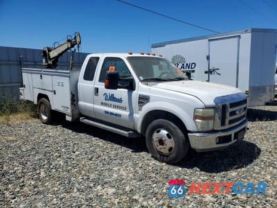 Czwarte zdjęcie samochodu z boku: 2008 FORD F350 SUPER DUTY VIN:1FDWX36RX8EC27459 - miniatura