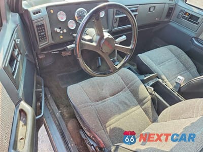 Zdjęcie 8 z 13 samochodu: 1988 CHEVROLET BLAZER S10 VIN:1GNCS18R4J0132185 - miniatura