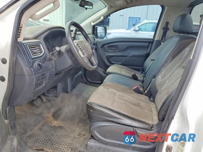 Zdjęcie 7 z 12 samochodu: 2017 NISSAN TITAN S VIN:1N6AA1R85HN565131 - miniatura