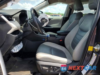 Zdjęcie 7 z 13 samochodu: 2019 TOYOTA RAV4 XLE PREMIUM VIN:2T3A1RFV9KW073391 - miniatura