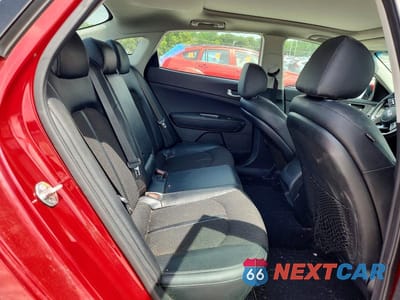 Zdjęcie 10 z 12 samochodu: 2019 KIA OPTIMA S VIN:5XXGT4L3XKG307132 - miniatura