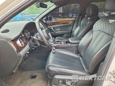 Zdjęcie 7 z 13 samochodu: 2017 BENTLEY BENTAYGA VIN:SJAAC2ZV7HC012602 - miniatura
