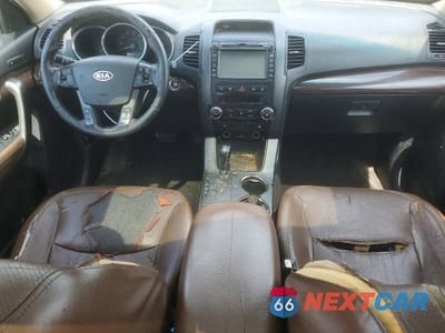Zdjęcie 8 z 13 samochodu: 2012 KIA SORENTO EX VIN:5XYKUDA21CG283933 - miniatura