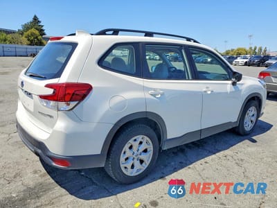 Trzecie zdjęcie samochodu z tyłu: 2022 SUBARU FORESTER VIN:JF2SKACC7NH430777 - miniatura