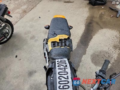 Piąte zdjęcie samochodu w środku: 2024 HONDA GROM 125 VIN:MLHJC9214R5201810 - miniatura