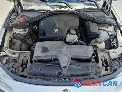Zdjęcie 11 z 12 samochodu: 2016 BMW 320 XI VIN:WBA8E5G55GNT41150 - miniatura