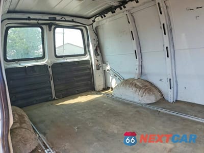Zdjęcie 10 z 13 samochodu: 2017 GMC SAVANA 2500 CARGO DELIVERY VAN VIN:1GTW7AFF4H1137374 - miniatura